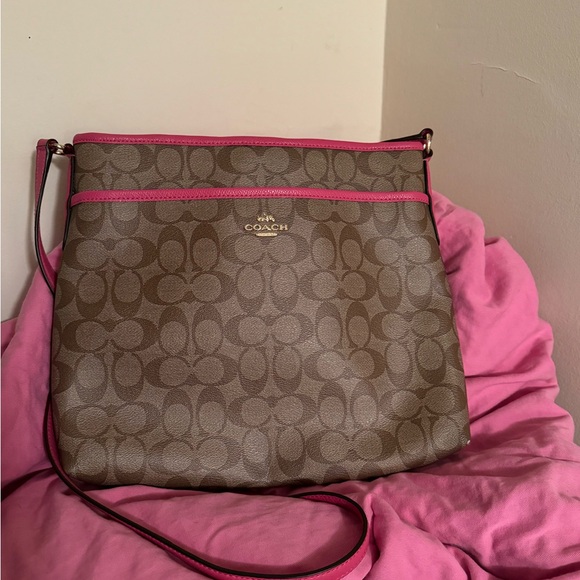 Coach Crossbody - Picture 1 of 2